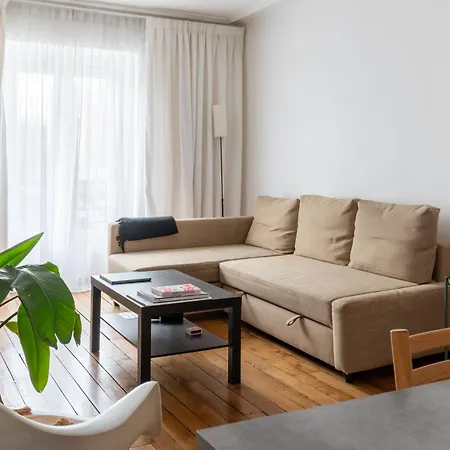 Apartman Bright And Comfortable Parisian